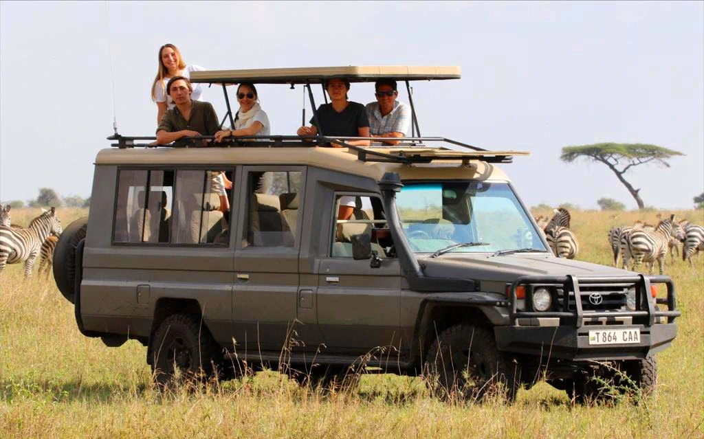 Safari vehicle in the wild